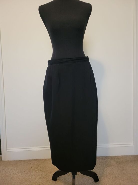 Austin Reed Dresses & Skirts - Austin Reed 100% Worsted Wool Black Midi Vintage Academia Pencil Skirt Size 12